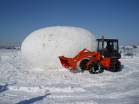 雪のランドアート制作風景